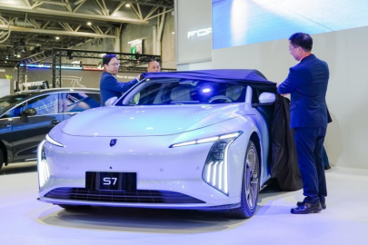 Premiéra na autosalonu v Paříži 2024: ForthingS7 od Dongfeng Liuzhou Motor