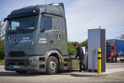 mercedes-eactros-600-mcv.jpg