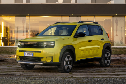 Fiat Grande Panda Hybrid La Prima