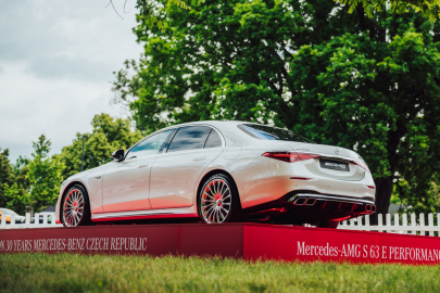 Mercedes-AMG S 63 E Performance  Edition 30 Years