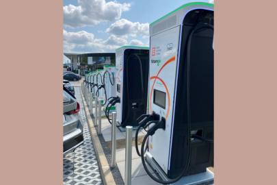 ČEZ Praha invelt 360 kW stojan