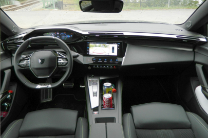 Peugeot E-408 GT