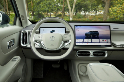 Leapmotor B10