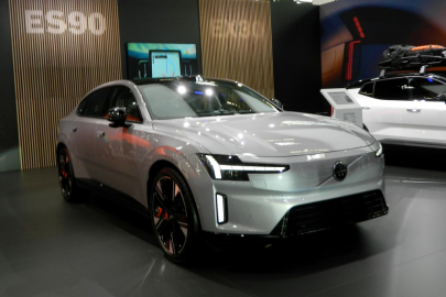 Volvo ES90