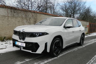 BMW iX3