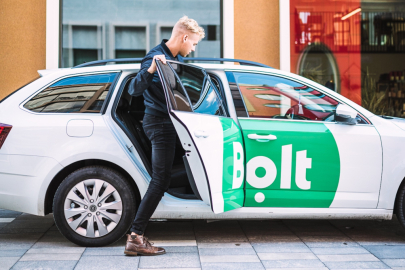 bolt-car.jpg