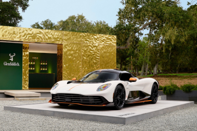 Aston-Martin Valhalla