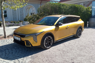 Kia K4 Sportswagon