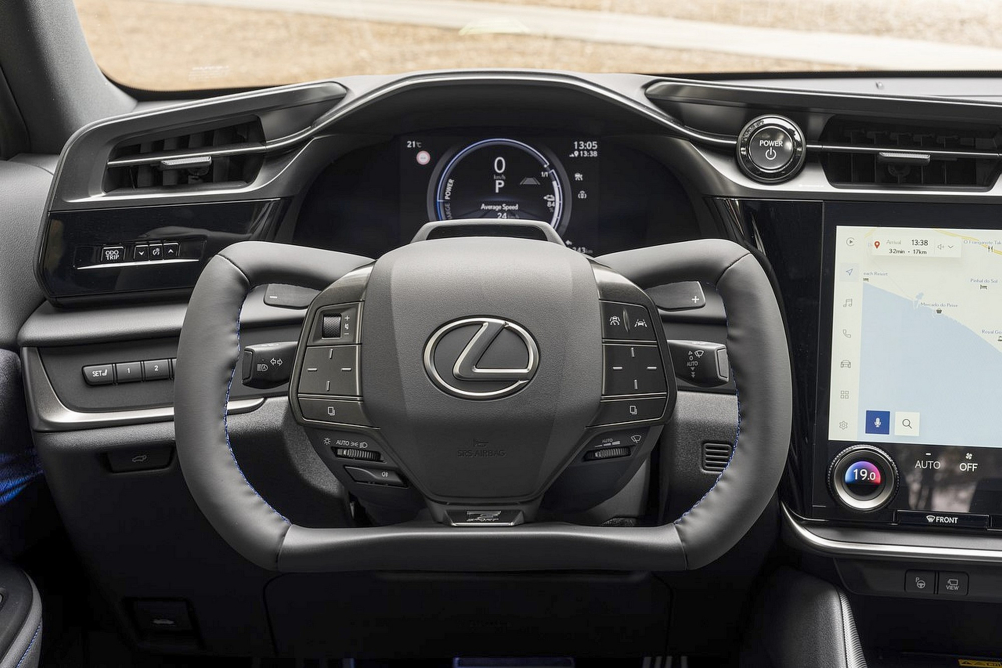 Lexus RZ už má české ceny | autoweek.cz