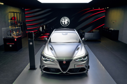 Alfa Romeo Giulia Quadrifoglio Luna Rossa.