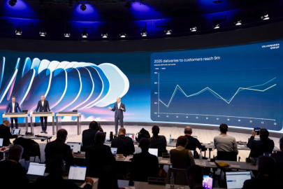 Oliver Blume, CEO Volkswagen Group, and Arno Antlitz, CFO 
