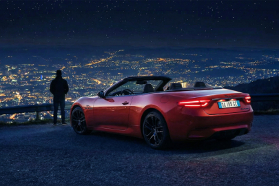 Maserati Gran Cabrio Trident Stars