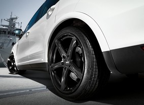 AEZ Yacht dark na voze Porsche Cayenne