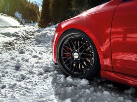 DOTZ Revvo black edition na voze Škoda Ocatvia winterpic03