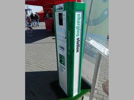 Nabíjecí stojan VoltDrive společnosti Micos 
