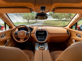 Aston Martin DBX