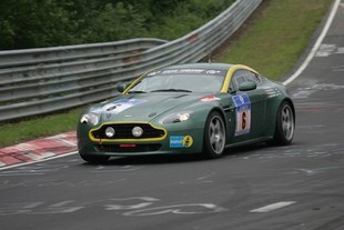Aston Martin V8 Vantage GT4 