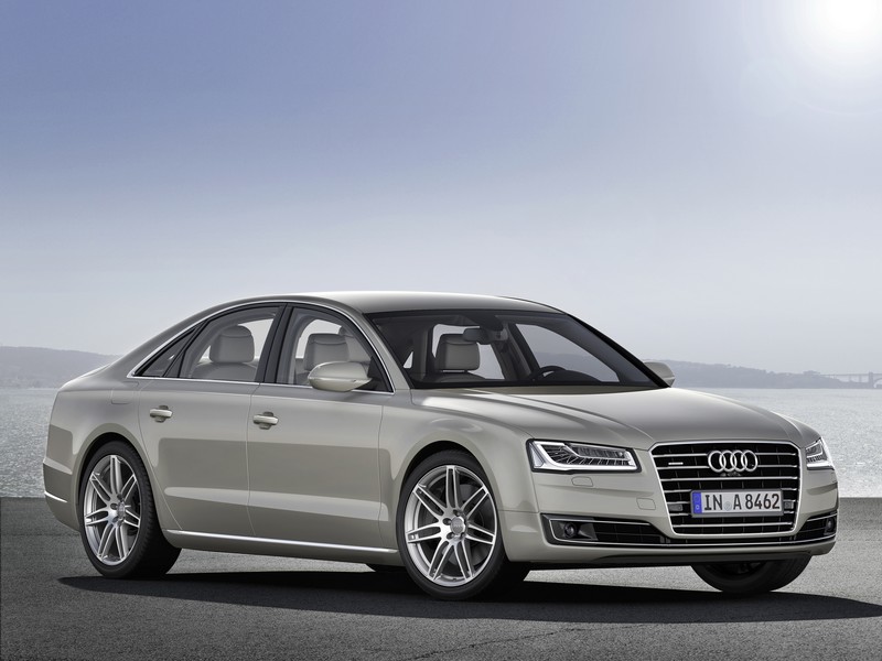 Nové Audi A8 přijíždí