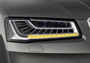Audi A8 - světlomety Audi Matrix LED