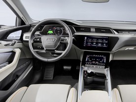 Audi e-tron 50 quattro 