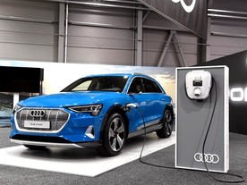 Audi e-tron 55