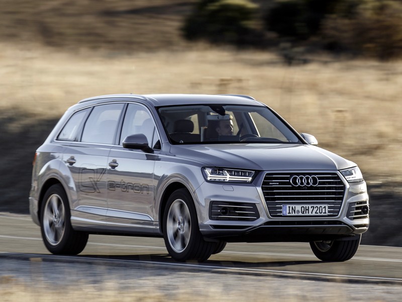 Audi Q7 e-tron quattro přichází na český trh