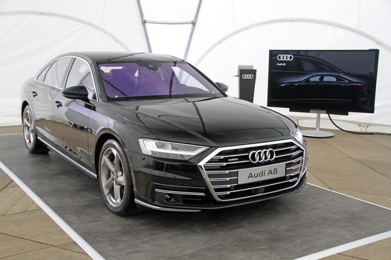 Nové Audi A8 - dotyk budoucnosti