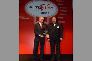John Fleming a Ilja Seliktar při předávání ceny CompanyBest 2008