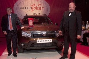 Jacques Chauvet (Dacia), Ilja Seliktar, Dacia Duster a trofej pro vítěze
