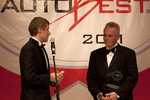 Max Kaddankov a držitel ocenění ManBest Wayne Brannon (Chevrolet)