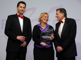 Smart Best 2013 pro systém Chevrolet MyLink převzala regionální vedoucí PR značky Jasna Stylinovič