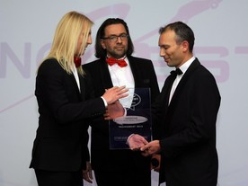 Techno Best 2013 pro Porsche 4WS převzal vedoucí projektu Christoph Bittner