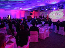 Hlavní sál hotelu během vyhlášení výsledků ankety AutoBest 2014