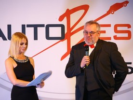 Cena ManBest 2014 bude Winfriedu Vahlandovi předána na autosalonu v Ženevě