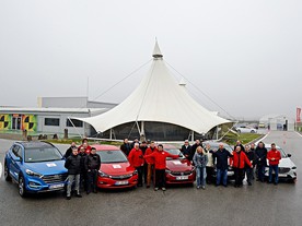 Porota AutoBest při testování finalistů v areálu NAVAK