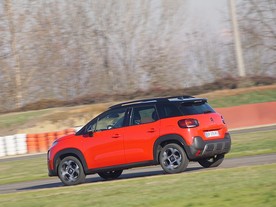 Tesovací jízdy na okruhu Vairano