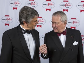 Karl Speth (JLR CEO) a Wolfgang Porsche