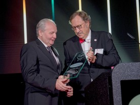 SportBest 2019 – Florian Lauda a vicepresident AutoBest Gerhard Kuntschik A