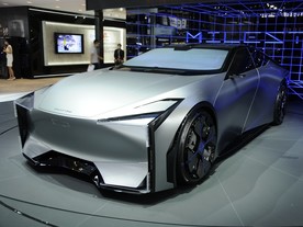 Auto China 2020 Qoros Milestone C3