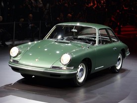 Porsche 911 slaví 50let