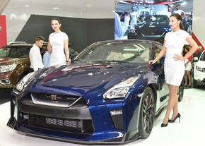 Nissan GT-R 