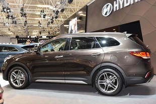 Hyundai Grand Santa Fe