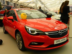 autoweek.cz - Autoshow Praha otevřela své brány