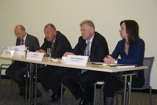 Z tiskové konference