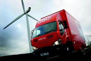 Elektromobil Smith Newton postavený na bázi Avie
