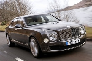 autoweek.cz - Bentley u Porsche Inter Auto CZ