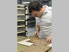 Ruční výroba v Crewe