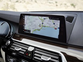 BMW řady 5 - 10,2" dotykový displej