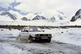 25 let pohonu 4x4 firmy BMW