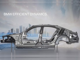 BMW řady 7 - Carbon Core 